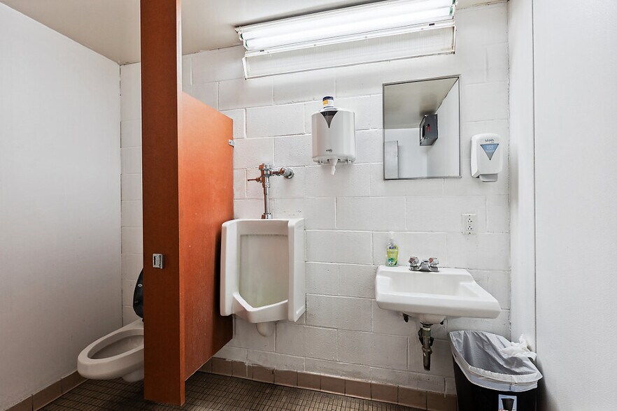 More Photos Of 60 Darin Dr, Augusta Service For Sale