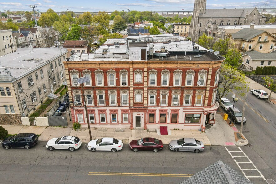 More Photos Of 124 William St, Perth Amboy Multifamily For Sale