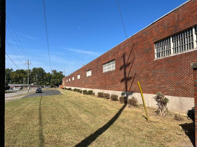 More Photos Of 601 Tuscaloosa Ave, Gadsden Warehouse For Lease