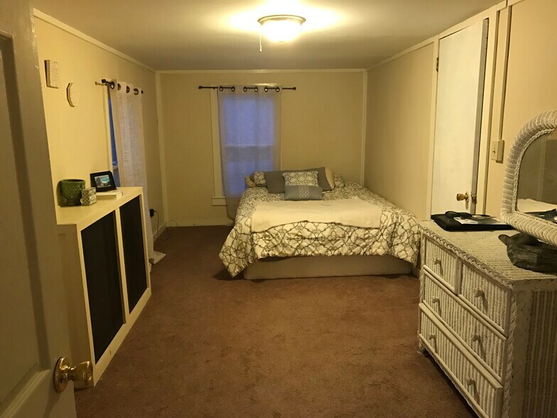 More Photos Of 328 Milton Ave, Ballston Spa Apartments For Sale