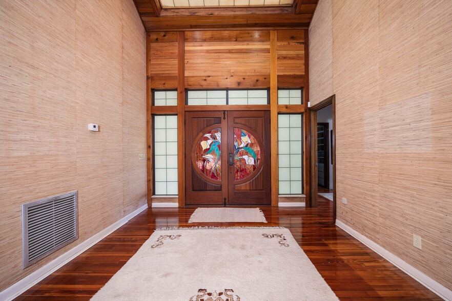 More Photos Of 1606 3rd Ave SE, Steinhatchee Lodge Meeting Hall For Sale