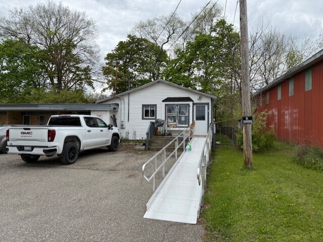 More Photos Of 10100 Saginaw St, Holly Apartments For Sale