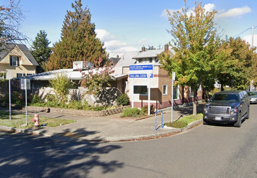 Primary Photo Of 5707 N Interstate Ave, Portland Medical For Sale