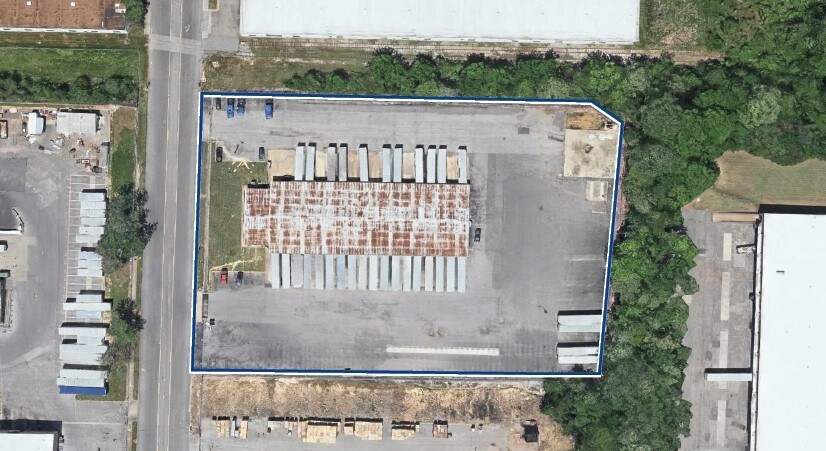 Primary Photo Of 3328 Gemini Dr, Memphis Truck Terminal For Sale