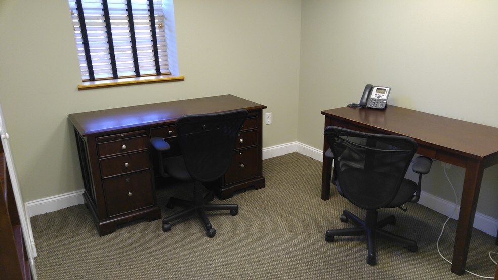 More Photos Of 5 Silva Terra Dr, Wilmington Medical For Lease