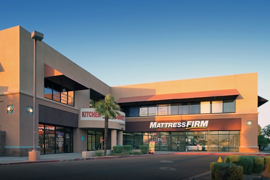 More Photos Of 4915-4965 N 51st Ave, Glendale Unknown For Lease