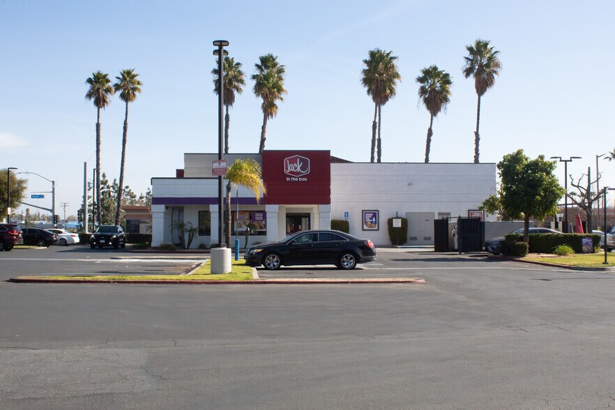 Primary Photo Of 22485 Alessandro Blvd, Moreno Valley Fast Food For Sale