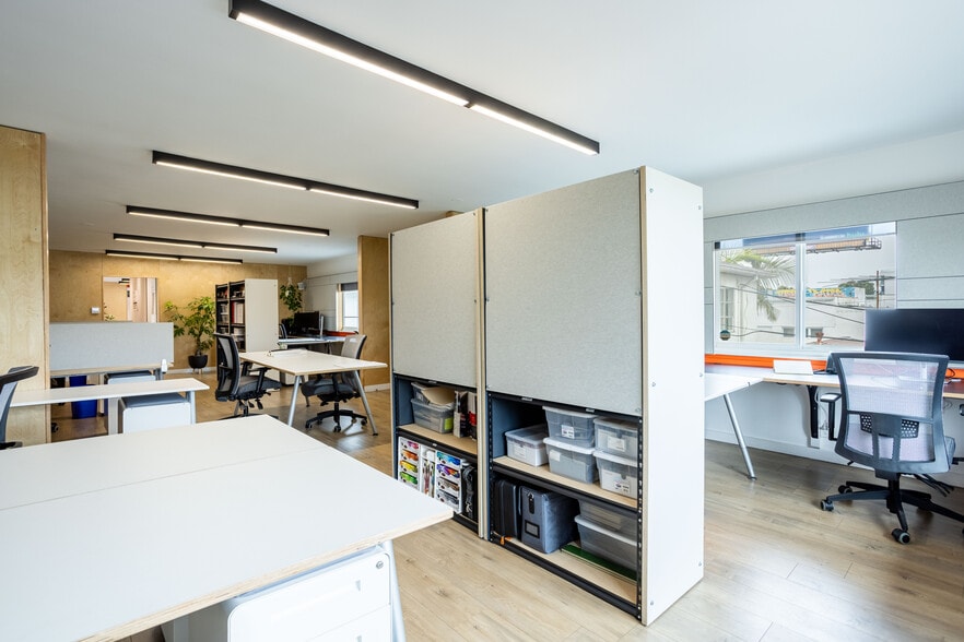 More Photos Of 12421 Venice Blvd, Los Angeles Loft Creative Space For Lease