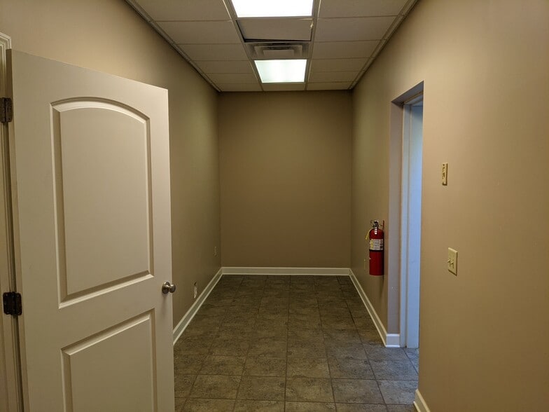 More Photos Of 3971 Inner Perimeter Rd, Valdosta Freestanding For Sale