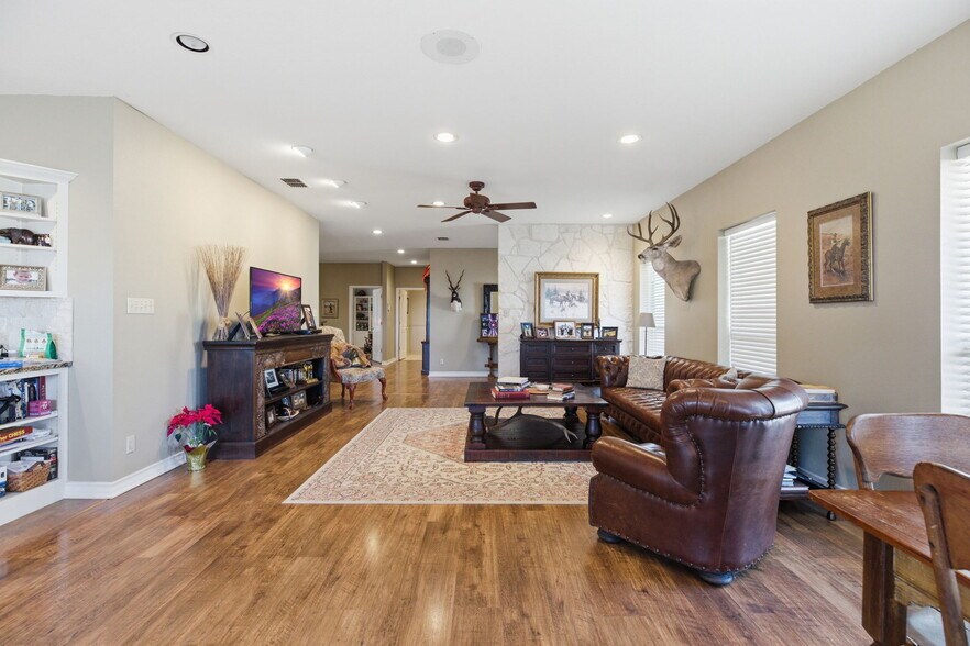 More Photos Of 40455 Interstate 10 W, Boerne Land For Sale