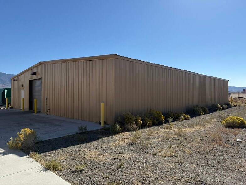More Photos Of 9 Enterprise Way, Dayton Warehouse For Sale