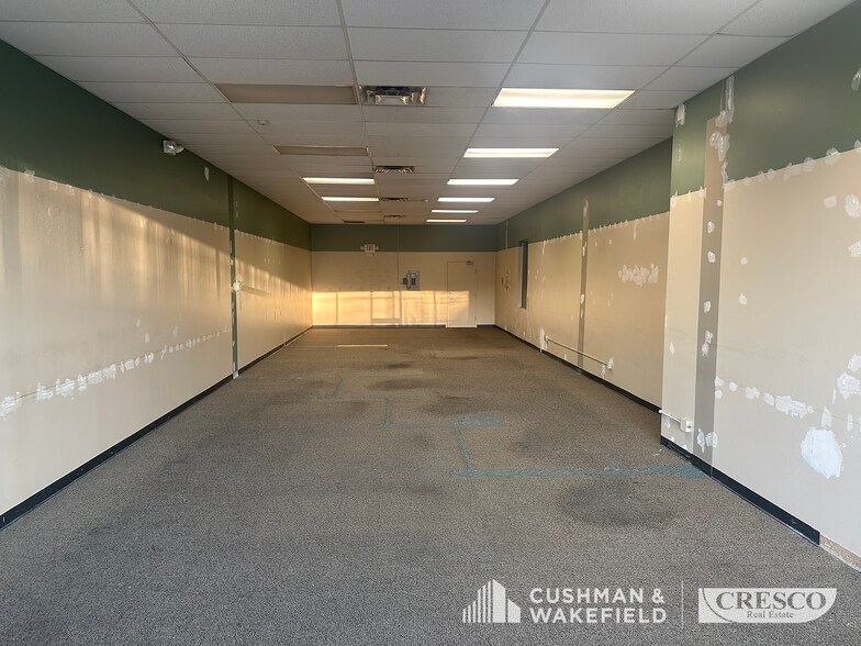 More Photos Of 4660 Ridge Rd, Brooklyn Unknown For Lease