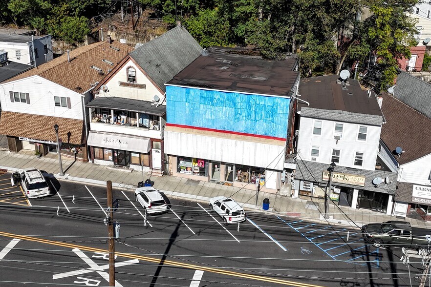 More Photos Of 154 Main St, Butler Storefront Retail Residential For Sale
