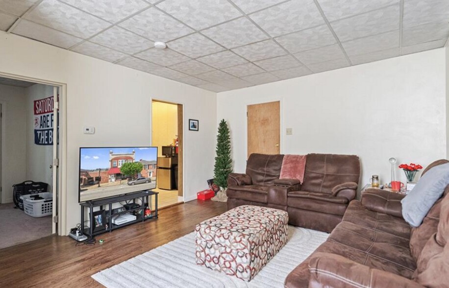 More Photos Of 320-322 3rd St, California Storefront Retail Residential For Sale