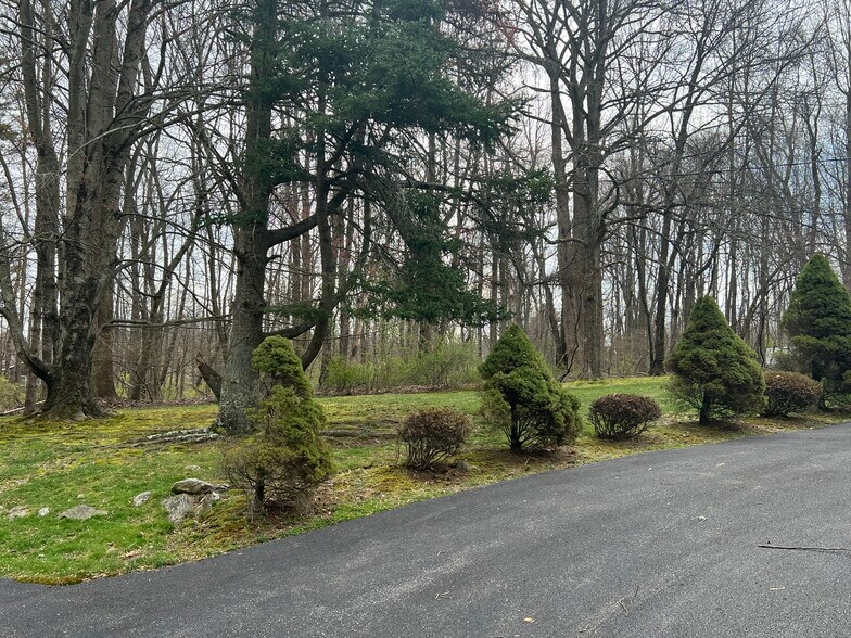 More Photos Of 3032 Manor St, Yorktown Heights Land For Sale