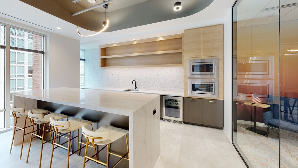 More Photos Of 2777 Crystal Dr, Arlington Unknown For Sale