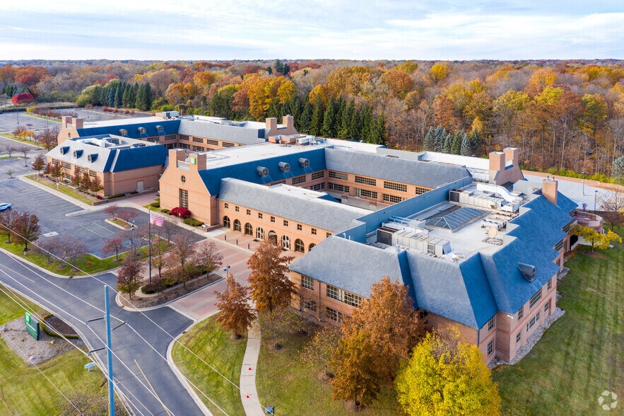 More Photos Of 27777 Inkster Rd, Farmington Hills Office For Lease