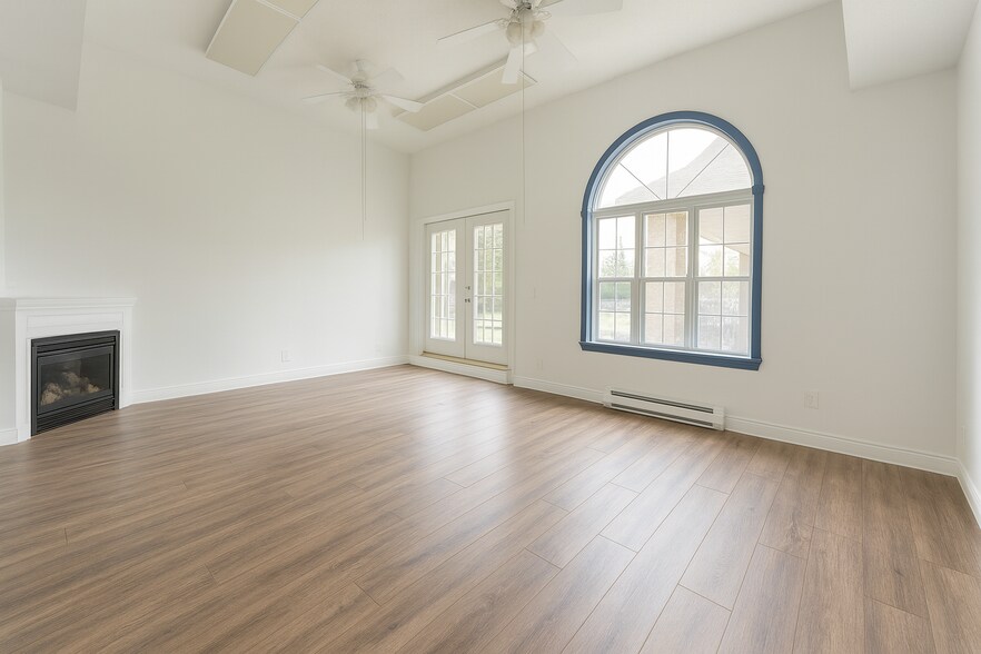 More Photos Of 406 N State Line Ave, Texarkana Storefront Retail Residential For Lease