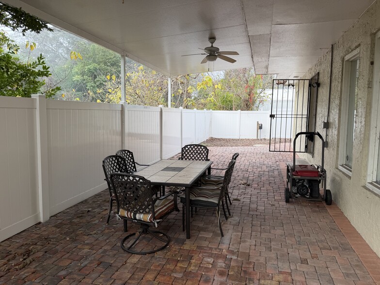 More Photos Of 1302 W Busch Blvd, Tampa Office For Sale