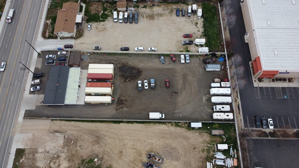 More Photos Of 330 N Linder Rd, Meridian Flex For Sale