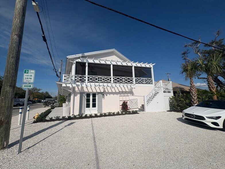 More Photos Of 310 E Railroad Ave, Boca Grande Restaurant For Lease