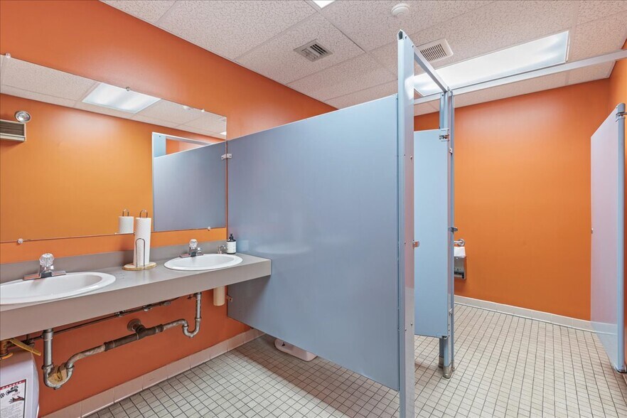 More Photos Of 46 S Main St, Concord Office For Sale