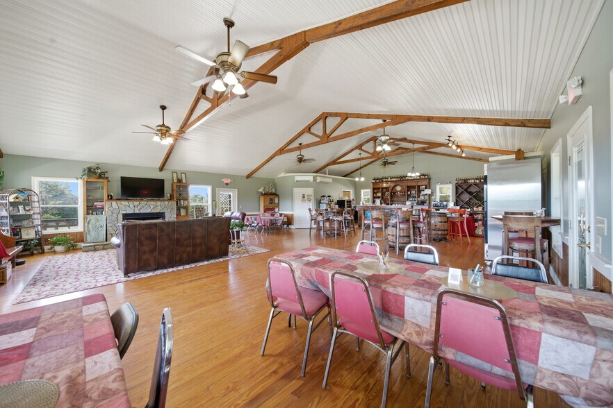 More Photos Of 1650 Dusty Rd, Newberry Winery Vineyard For Sale