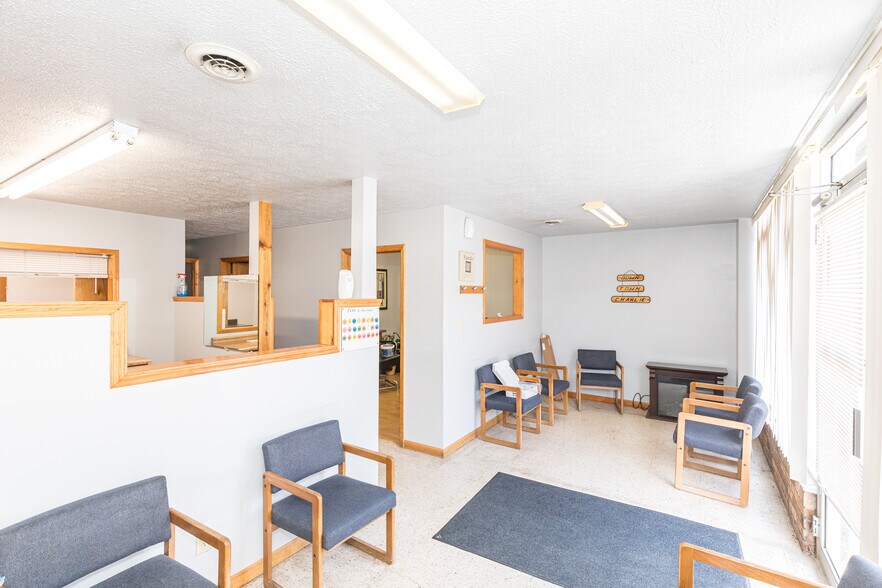 More Photos Of 302 Virginia Ave, Bluefield Specialty For Sale