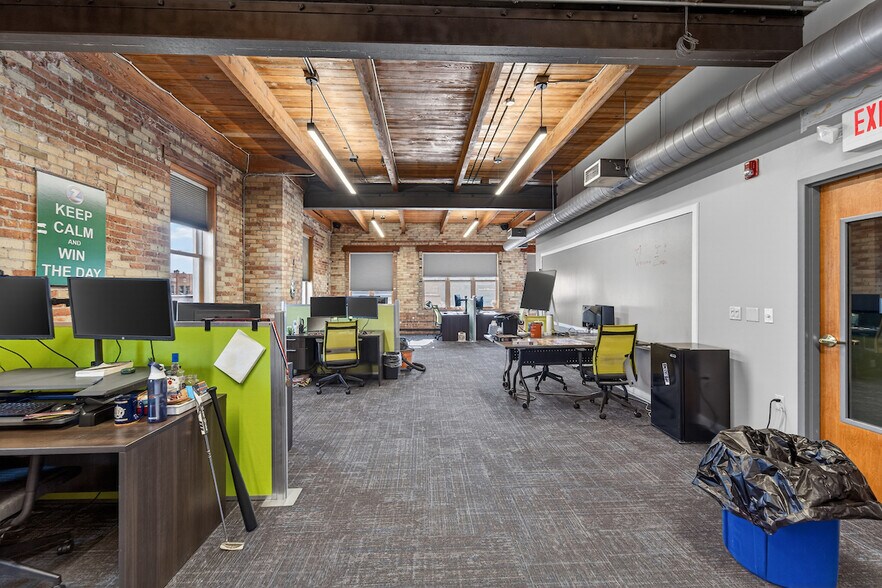 More Photos Of 510 College Ave, Racine Storefront Retail Office For Sale
