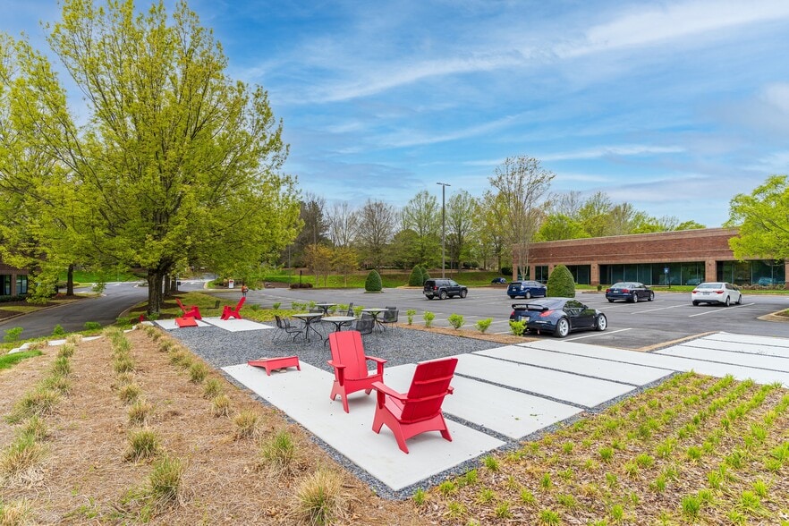 More Photos Of 2015 Vaughn Rd, Kennesaw Loft Creative Space For Sale