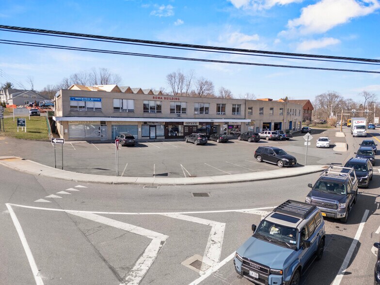 More Photos Of 2020-2038 Saw Mill River Rd, Yorktown Heights Storefront For Sale