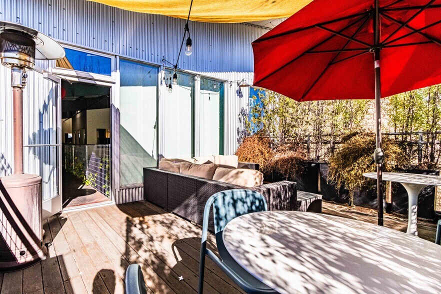 More Photos Of 6940 Burnett St, Sebastopol Office For Sale