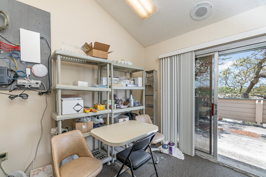More Photos Of 1250 W Eau Gallie Blvd, Melbourne Medical For Sale