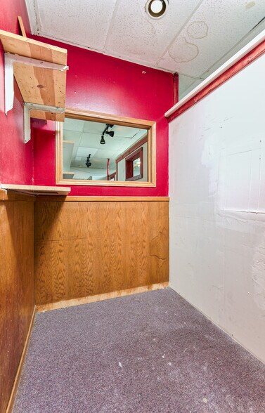 More Photos Of 6022 Pony Express Trl, Pollock Pines Freestanding For Sale