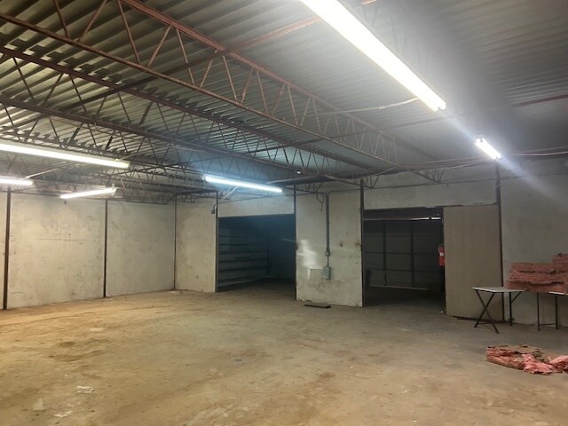 More Photos Of 1411 NW 33rd St, Lawton Flex For Lease