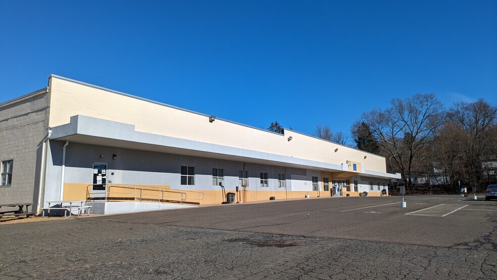 More Photos Of 699 East Middle Tpke, Manchester Office Residential For Sale