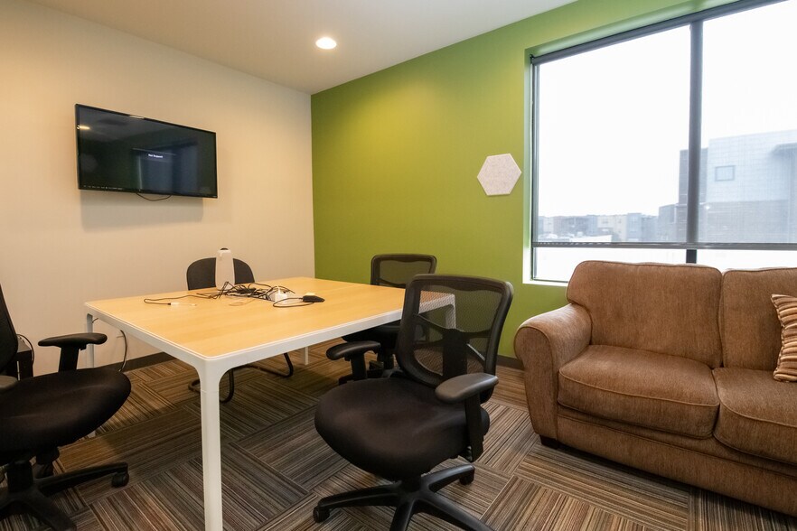More Photos Of 2560 28th St, Boulder Office For Lease