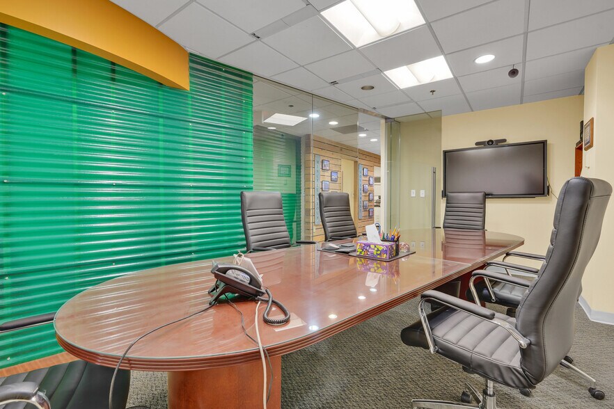 More Photos Of 3930 Pender Dr, Fairfax Medical For Lease