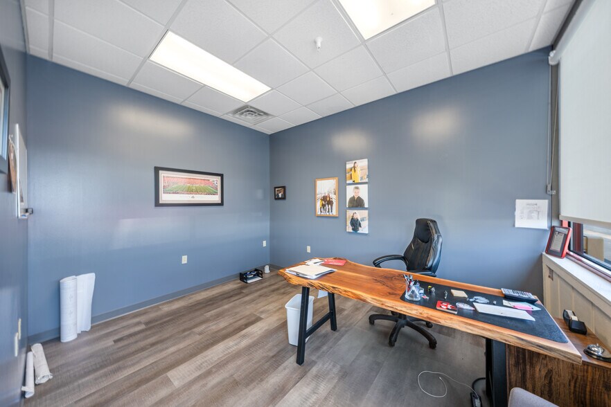 More Photos Of 205 SE Catawba Rd, Port Clinton Freestanding For Lease