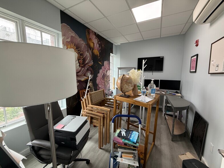 More Photos Of 1084 Rogers Ave, Brooklyn Apartments For Lease