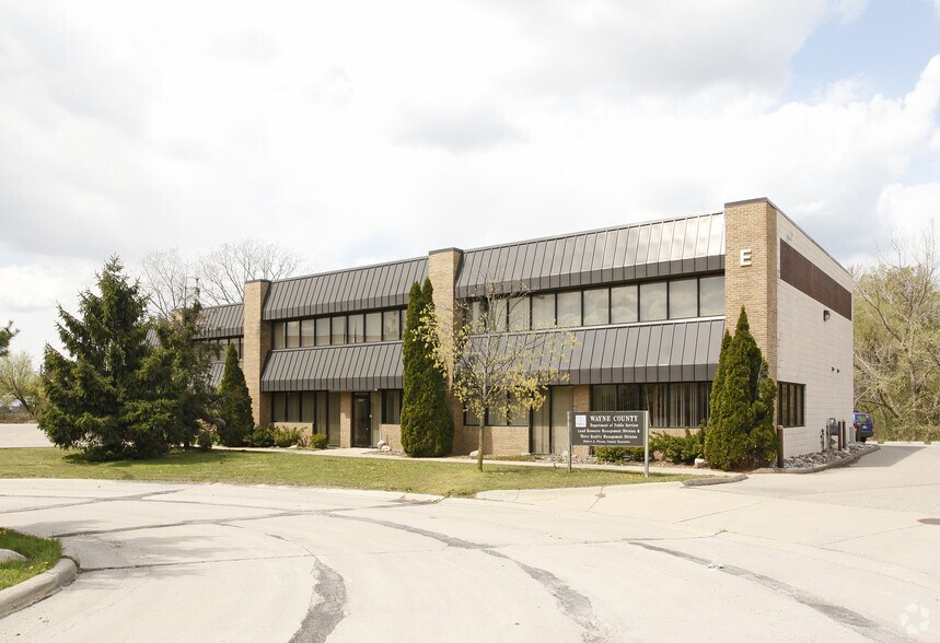 Primary Photo Of 3600 Commerce Ct, Wayne Warehouse For Sale