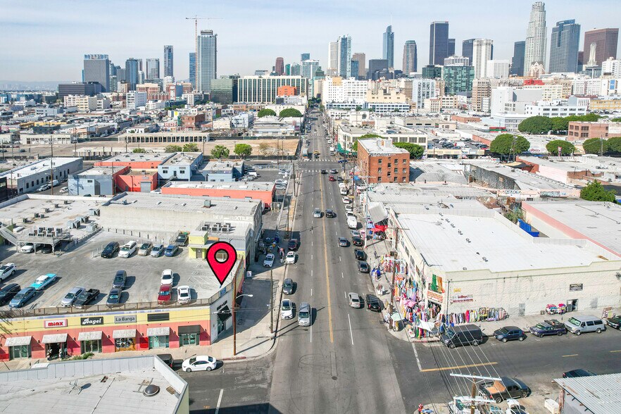 More Photos Of 921 Crocker St, Los Angeles Storefront Retail Office For Sale