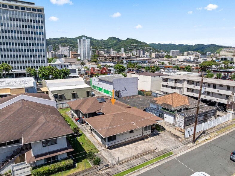 More Photos Of 1128 Alohi Way, Honolulu Multifamily For Sale