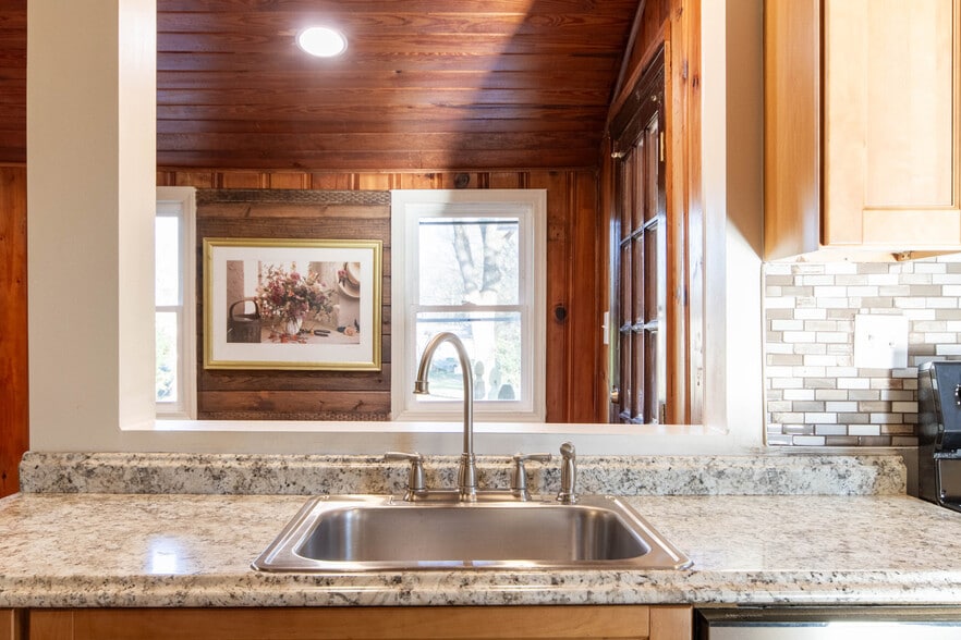 More Photos Of 1530 Ebenezer Rd, Rock Hill Office For Sale