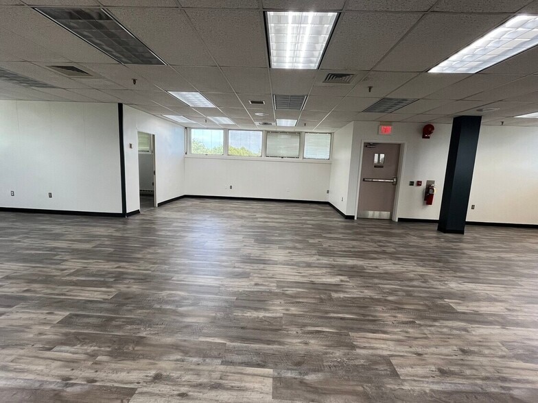 More Photos Of 446-450 Union Blvd, Allentown Medical For Lease