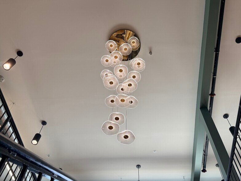 More Photos Of 6809 Belair Rd, Baltimore Coworking Space