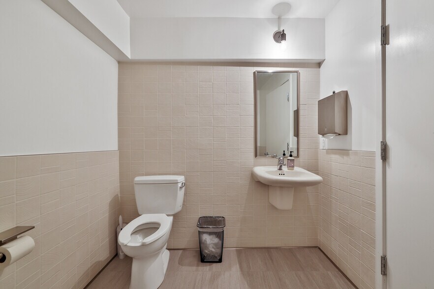 More Photos Of 1033-1037 Polk St, San Francisco Loft Creative Space For Lease