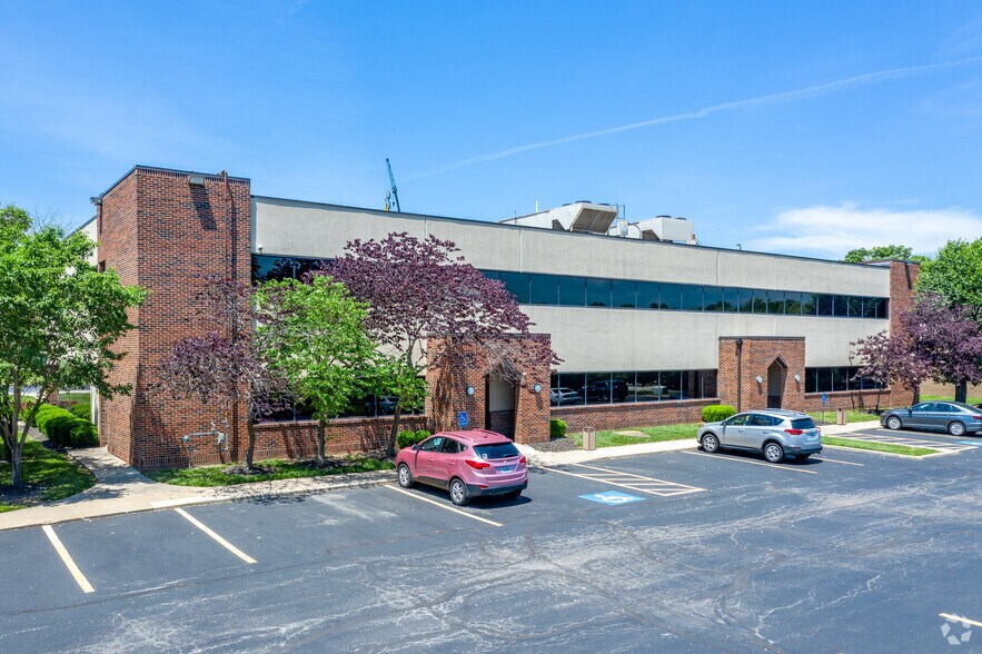Primary Photo Of 2900 NE 60th St, Gladstone Office For Lease