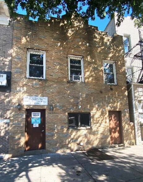 More Photos Of 9703 101st Ave, Jamaica Medical For Lease