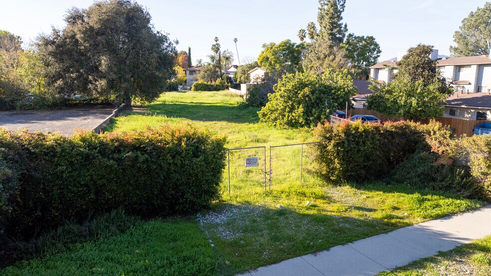 More Photos Of 252 Michigan Ave, Pasadena Land For Sale
